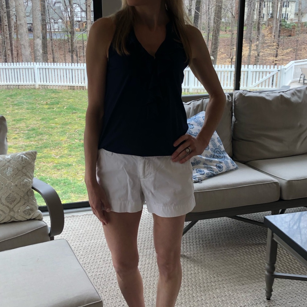 GAP White Shorts in EUC